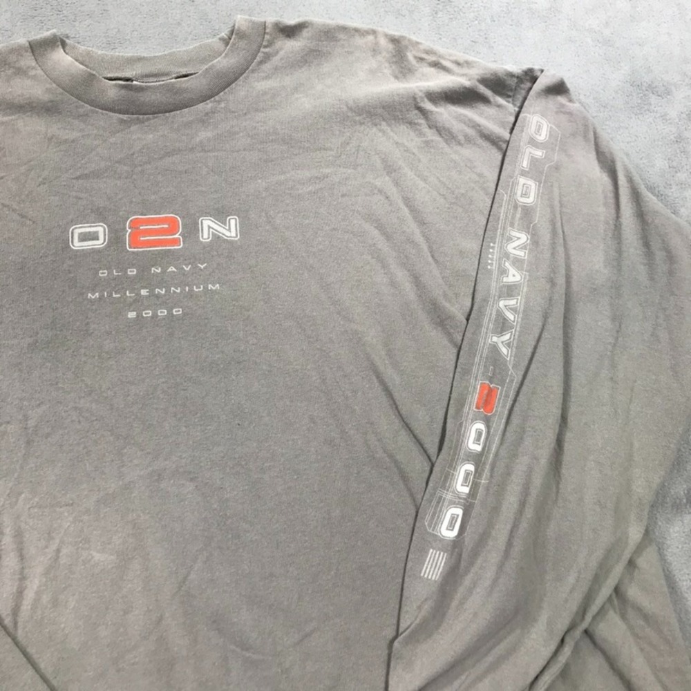 Vintage Y2K Old Navy T Shirt Men's Large Gray Long Sleeve Millennium Year 2000
